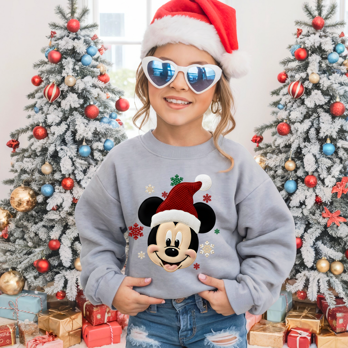 Kids Christmas Mouse Santa Yarn Effect